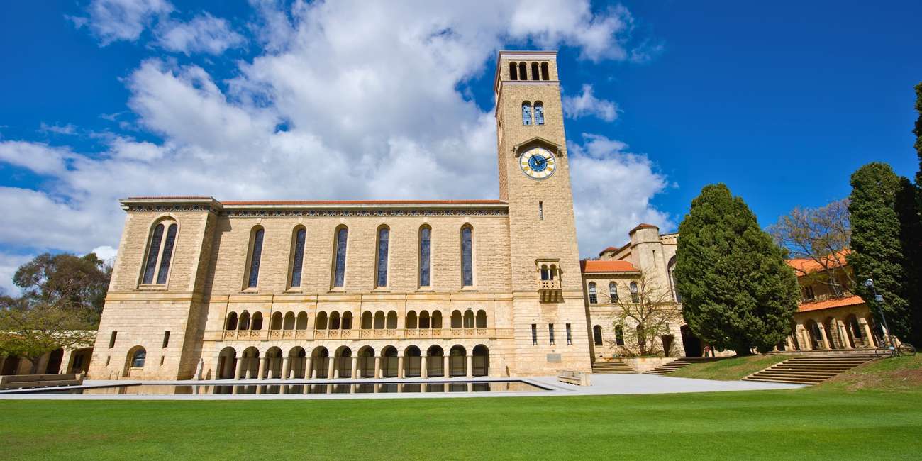 Perth Hop-On Hop-Off Sightseeing Bus Tours – Iconic landmarks, panoramic city views, and must-see attractions in 2025 Hop-on hop-off sightseeing bus tours in Perth, Australia – Top landmarks, famous attractions, and hidden gems in 2025